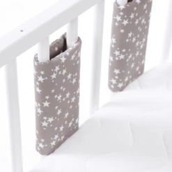 Babybay ® Nestchen Ultra Fresh Piqué Geschikt Voor Model Original , Taupe Sterren Wit -NL Beddengoed Verkoopwinkel babybay nestchen ultra fresh pique geschikt voor model original taupe sterren wit a311514 3