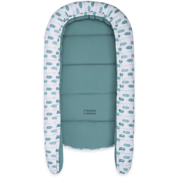 Emma & Noah Knuffel Nest Walvis Blauw 6 Emma & Noah Knuffel Nest Walvis Blauw - Afbeelding 4