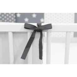 Ullenboom Patchwork-Nestje Voor Babybed 140x70 Cm Grijze Sterren (210 Cm Hoofddeel) -NL Beddengoed Verkoopwinkel ullenboom patchwork nestje voor babybed 140x70 cm grijze sterren 210 cm hoofddeel a268301 3