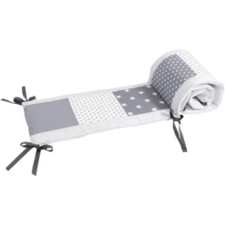 Ullenboom Patchwork-Nestje Voor Babybed 140x70 Cm Grijze Sterren (210 Cm Hoofddeel) -NL Beddengoed Verkoopwinkel ullenboom patchwork nestje voor babybed 140x70 cm grijze sterren 210 cm hoofddeel a268301 4