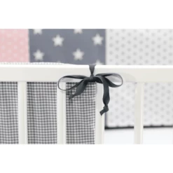 Ullenboom Patchwork-Nestje Voor Babybed 140x70 Cm Roze Grijs (420 Cm Rondom) 9 Ullenboom Patchwork-Nestje Voor Babybed 140x70 Cm Roze Grijs (420 Cm Rondom) -NL Beddengoed Verkoopwinkel ullenboom patchwork nestje voor babybed 140x70 cm roze grijs 420 cm rondom a268856 2