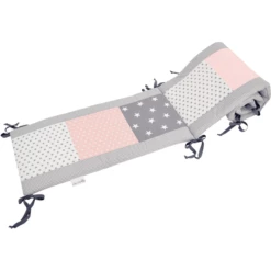 Ullenboom Patchwork-Nestje Voor Babybed 140x70 Cm Roze Grijs (420 Cm Rondom) 10 Ullenboom Patchwork-Nestje Voor Babybed 140x70 Cm Roze Grijs (420 Cm Rondom) -NL Beddengoed Verkoopwinkel ullenboom patchwork nestje voor babybed 140x70 cm roze grijs 420 cm rondom a268856 3